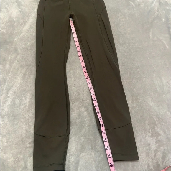 Lululemon In Movement 7/8 Tight *Everlux 25" Dark Olive Green 21686 - Picture 10 of 14